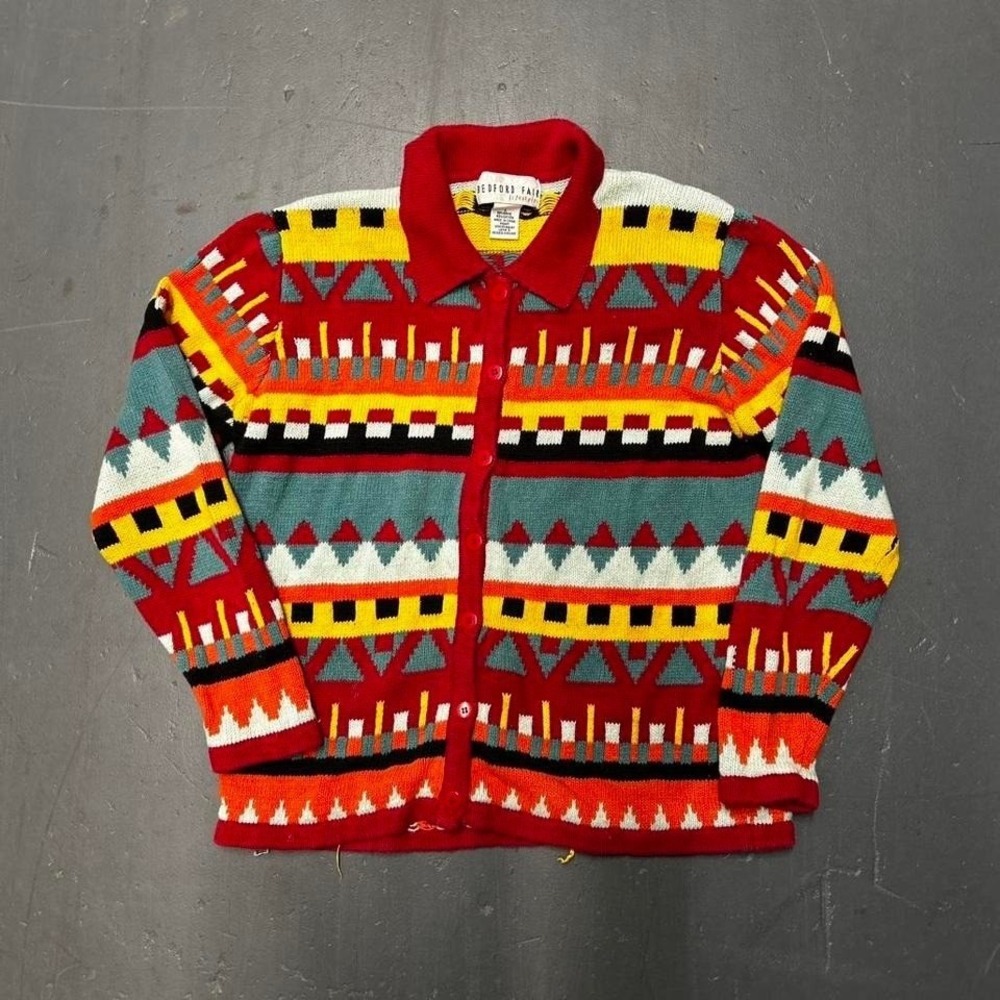 Vintage women's Aztec multicolor button up knit cardigan sweater